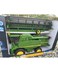 Іграшковий комбайн Джон Дір T670 Брудер 02132