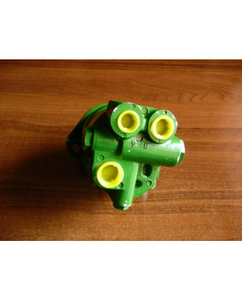 Гідронасос John Deere 925/930/932/935, 940/942 AZ19692 інші Гідронасос John Deere 925/930/932/935, 940/942 AZ19692 інші