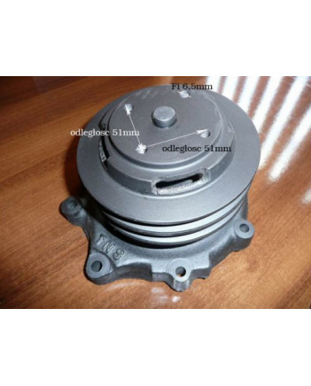 Помпа охолодження двигуна Ford New Holland 3610 5600 83956722 81863837
